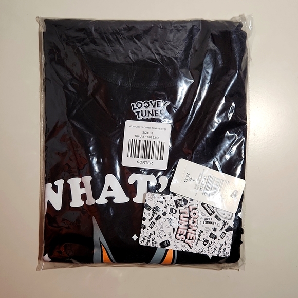 ❤️NWT VINTAGE TORRID TEE - BUGS BUNNY LOONEY TUNES CHRISTMAS HOLIDAY SANTA HAT - Picture 6 of 13